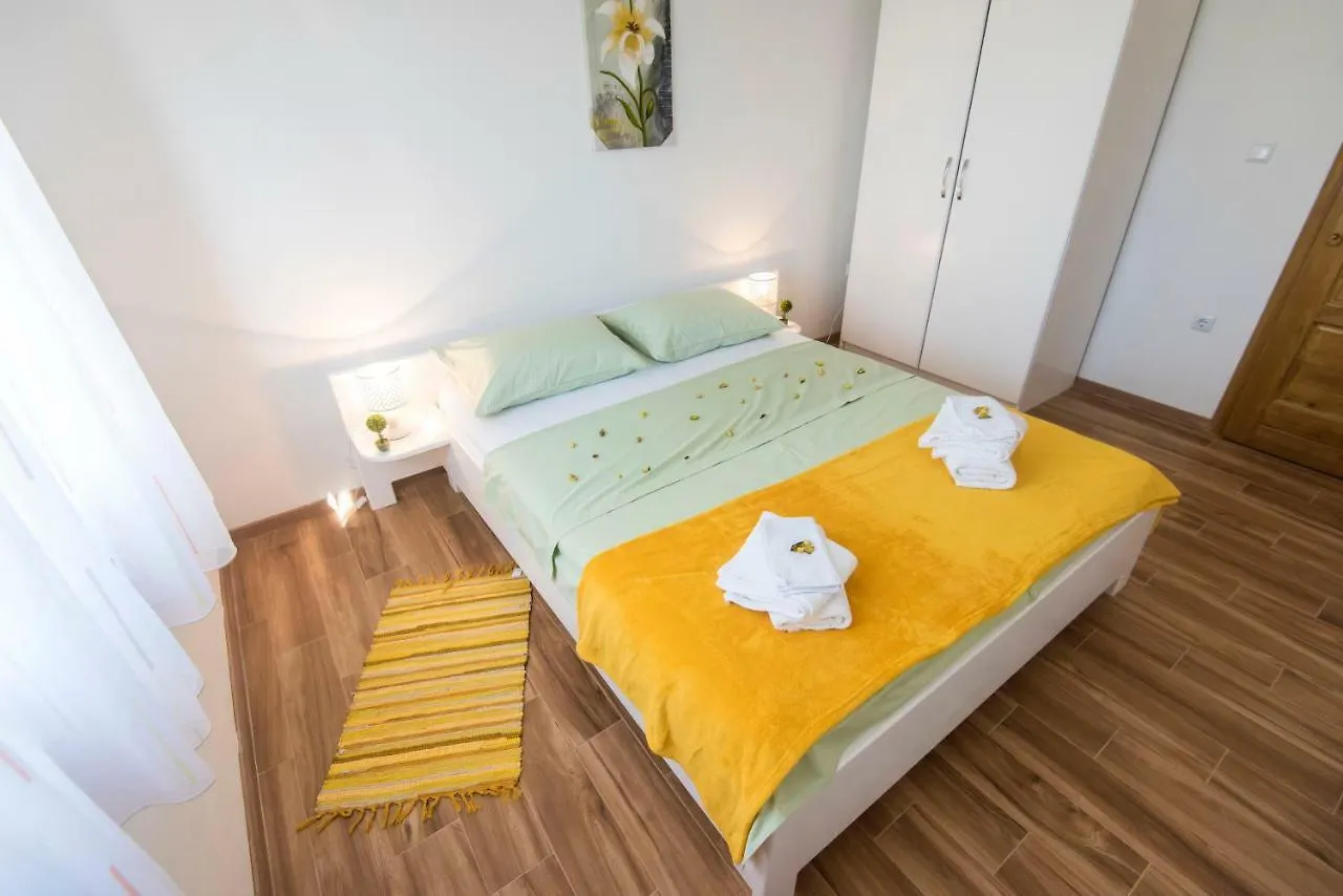 Apartments Poseidon Zadar 0*,  Croatia